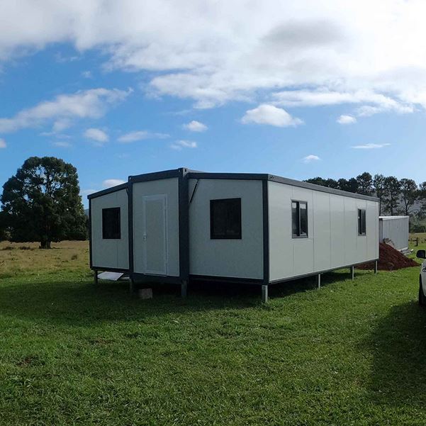Uitbreidbare prefab woningen